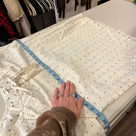 World Market White Floral Embroidered Puffed Sleeve Blouse Tassel Tie Top Size M - Picture 9 of 11